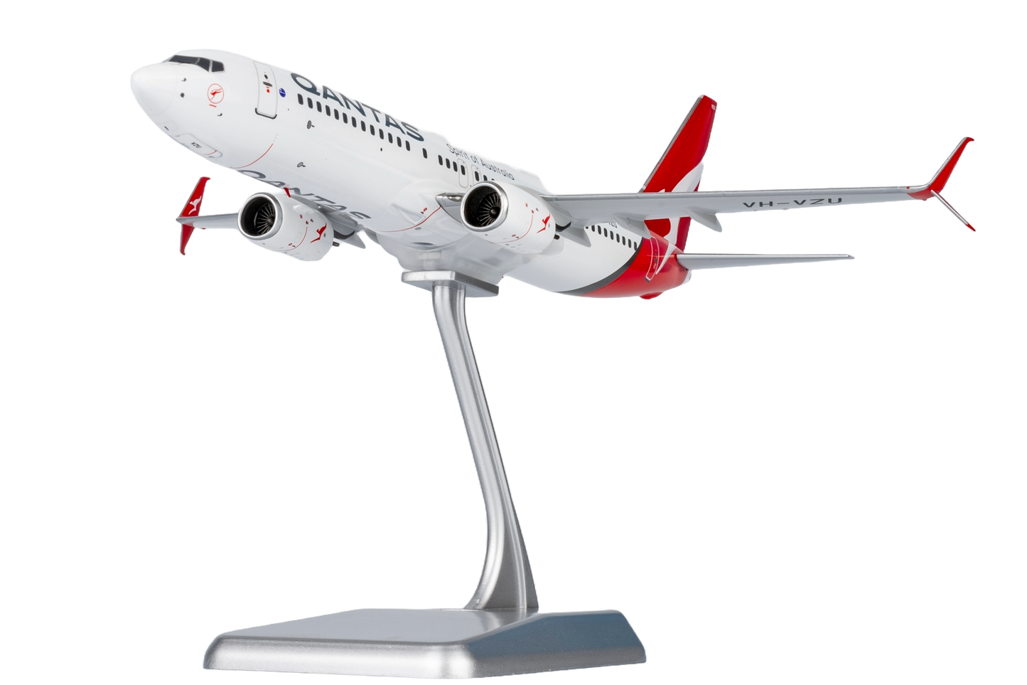 Qantas 737-800/W VH-VZU with Scimitar Winglets (new colours)