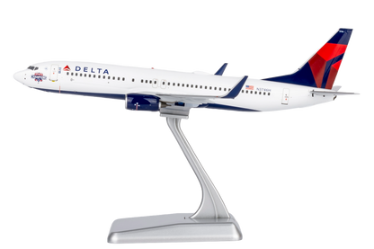 Delta Air Lines 737-800/w N3746H (Atlanta Braves' World Champions) (with stand)