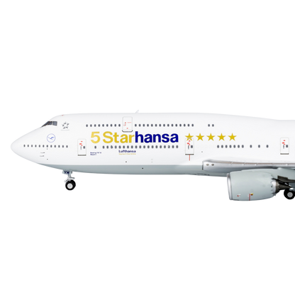 Lufthansa 747-8 D-ABYM “5 Starhansa”