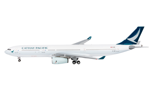 Cathay Pacific Airways A330-300 B-LBB ( with luxurious box)