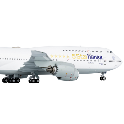 Lufthansa 747-8 D-ABYM “5 Starhansa”