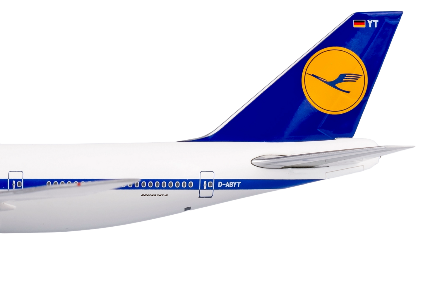 Lufthansa 747-8i D-ABYT 1:400 (retro livery) NG Lite