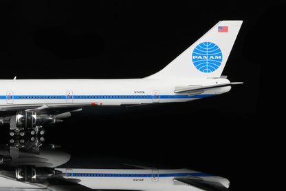 Pan Am Jet Clipper American N747PA Boeing B747-100  (With Stands)