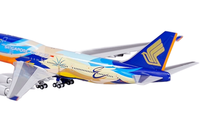 9V-SPL Singapore Airlines Tropical Boeing 747-400