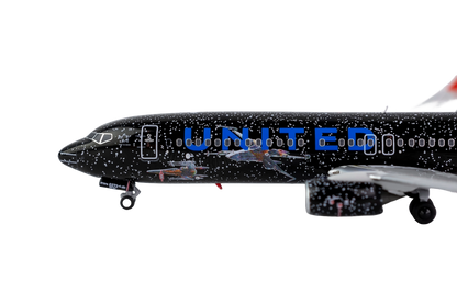 United Airlines Boeing 737-800 (Reg: N36272) Star Wars Livery